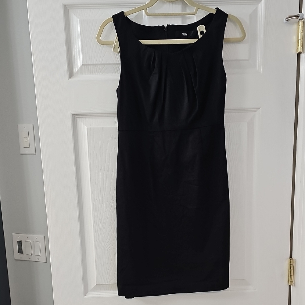 Elegant Black Dress